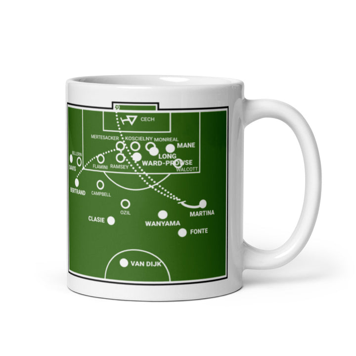 Southampton Greatest Goals Mug: Boxing Day Bend (2015)